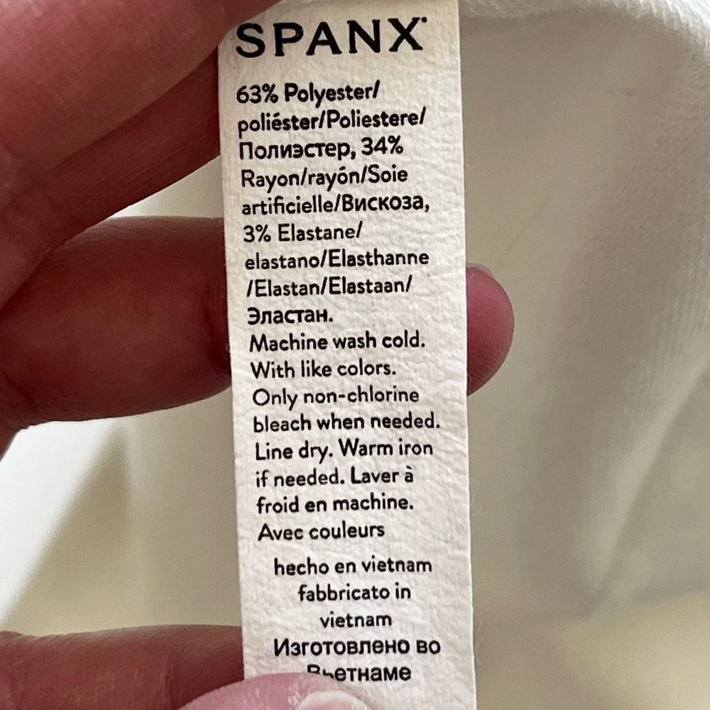 SPANX Perfect Length Top, Dolman 3/4 Sleeve Size Medium Minimalist Contemporary - Picture 6 of 9